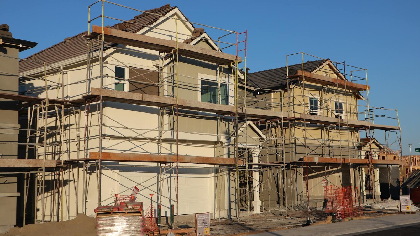 new build market tradespeople UK 2026