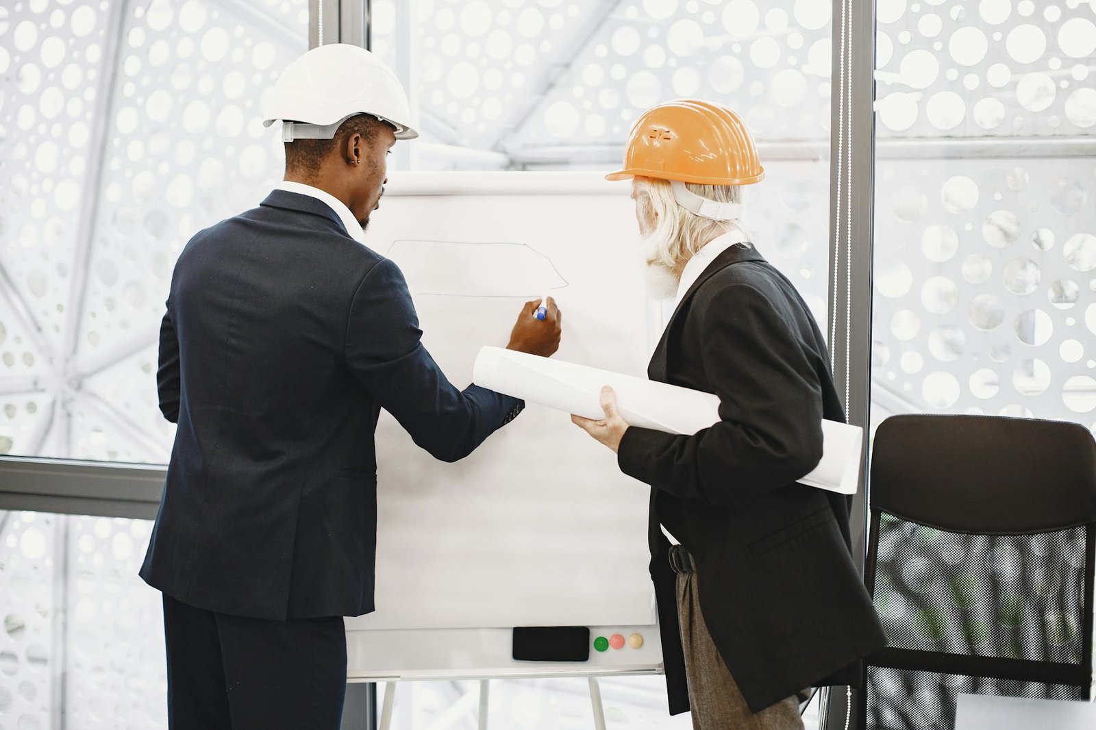 how to start a construction company UK complete guide