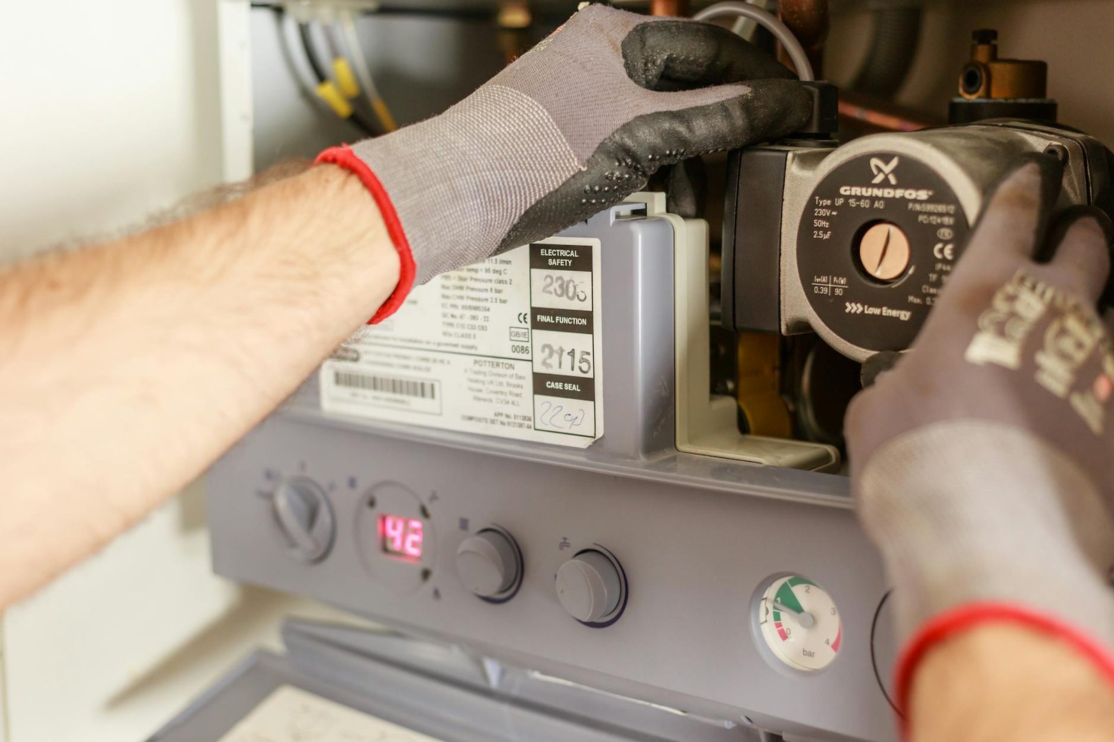 how to start a gas engineer business UK